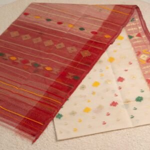 জামদানী শাড়ি । ব্লাউজ পিস আছে।